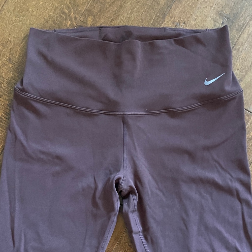 Nike Chocolate Brown Zenvy Dri-Fit High-Waisted Leggings